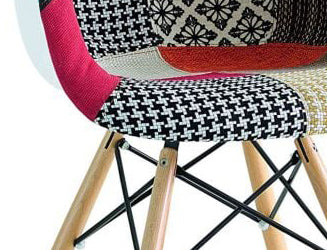 BUYBUY Kit 2 Poltroncine serie Picasso in PP con seduta in spugna ricoperta con stoffa in stile patchwork, piedi in legno di faggio e metallo KITPIC005