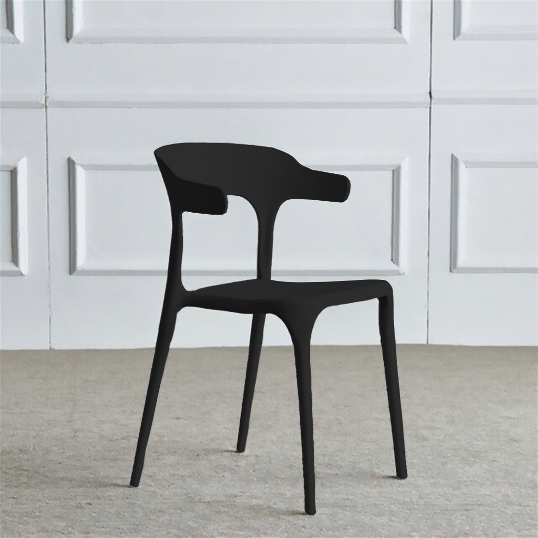 BUYBUY Sedia Napoli appendibile al tavolo in PP , robusta e moderna, schienale da appoggiare sul tavolo per una facile pulizia del pavimento, impilabili Nera NAP001B