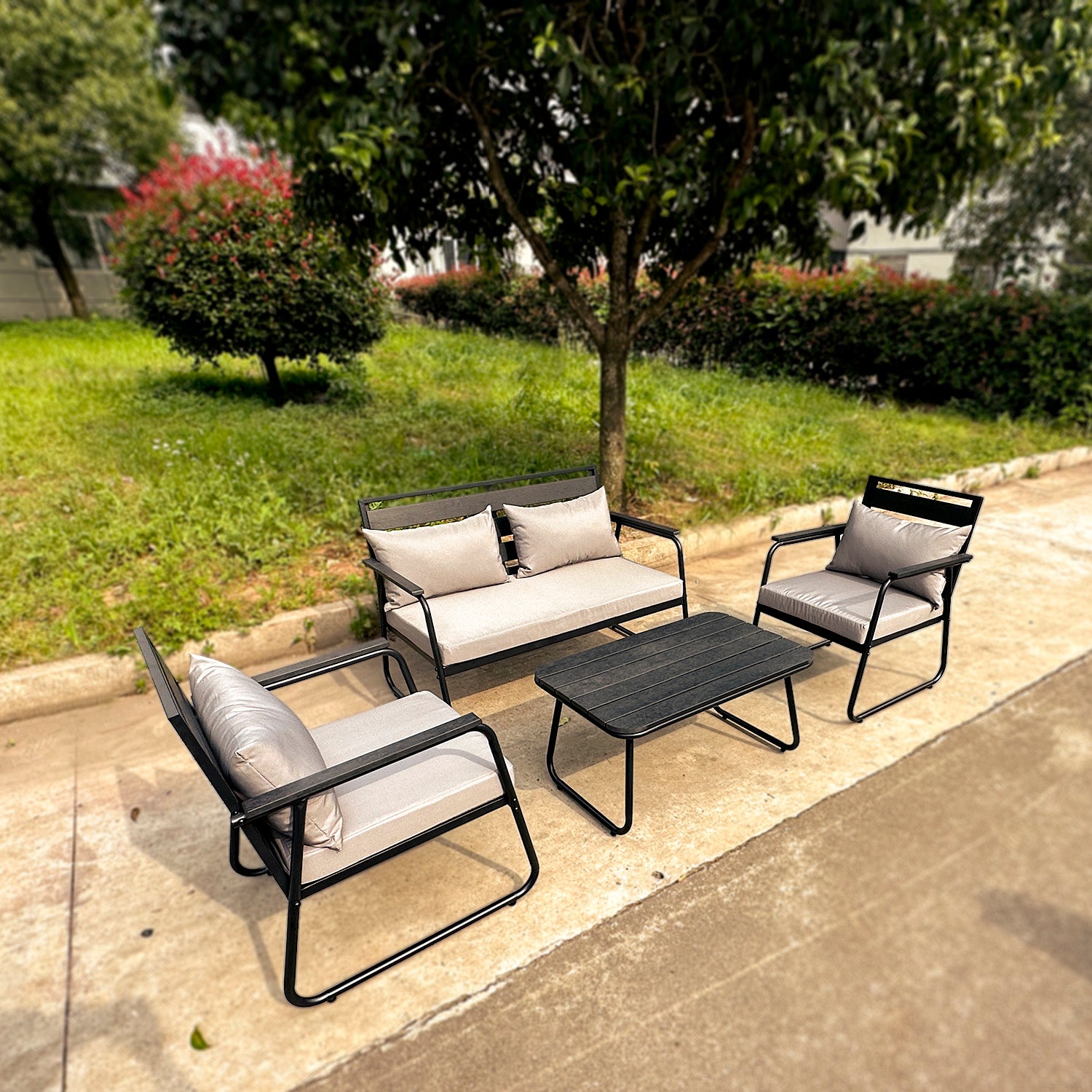 KIT TAVOLO POLTRONCINE E DIVANETTO DA GIARDINO