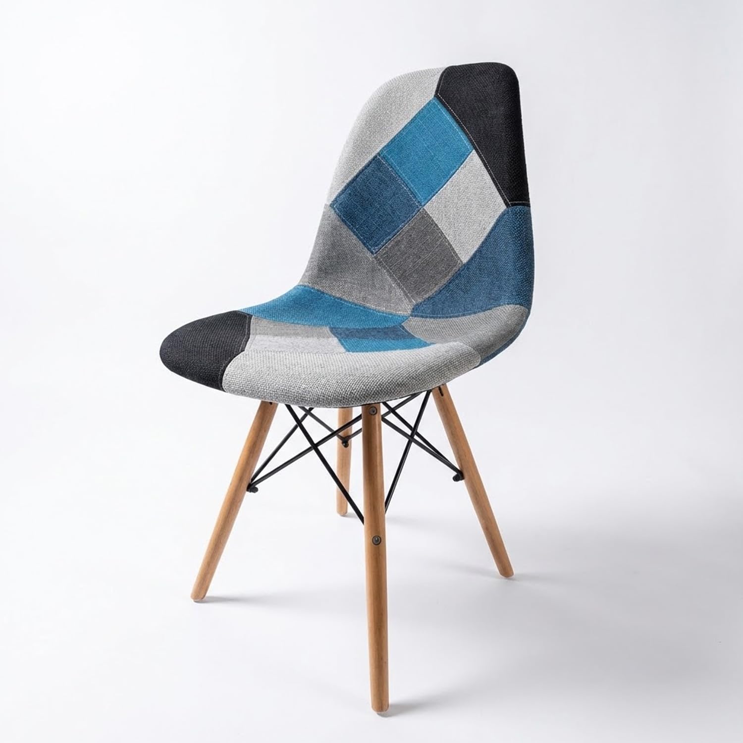BUYBUY Sedia serie Picasso in PP con seduta in spugna ricoperta con stoffa in stile patchwork, piedi in legno di faggio e metallo Patchwork PIC012